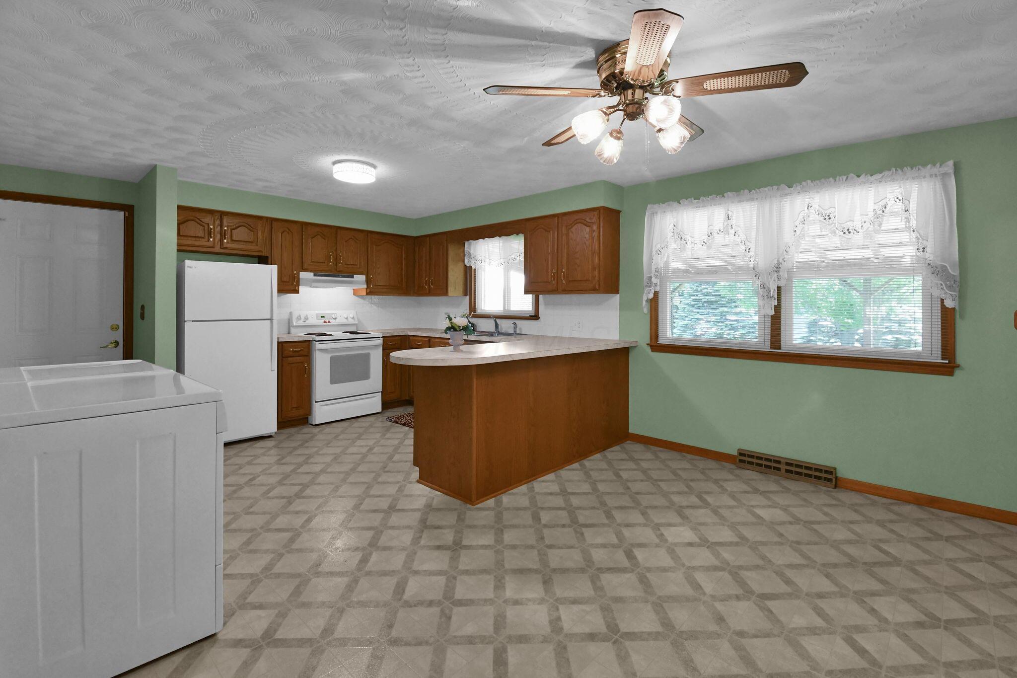 1508 Beal Road Mansfield, OH 44903 - Photo 6 of 27