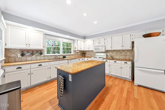 $599,500 | 7810 Vauxhill Drive, Raleigh, NC 27615