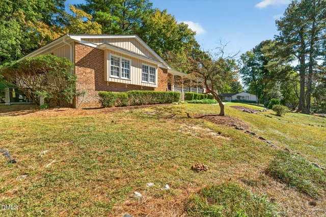 $599,500 | 7810 Vauxhill Drive, Raleigh, NC 27615