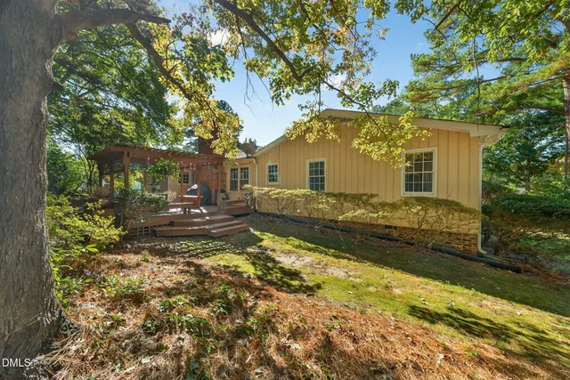 $599,500 | 7810 Vauxhill Drive, Raleigh, NC 27615