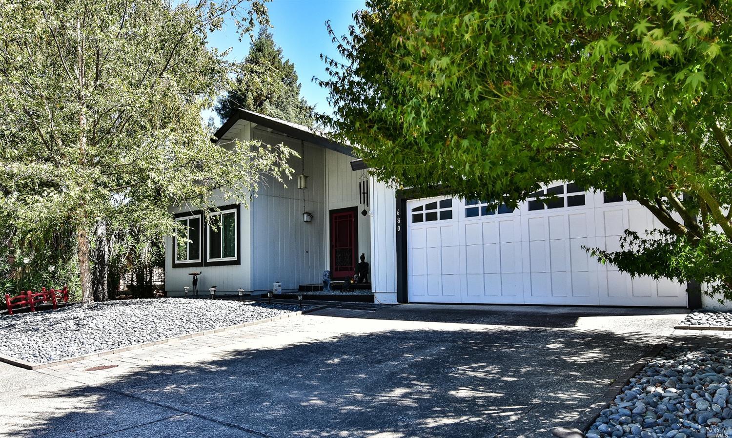680 Hudson Court Sonoma, CA 95476 - Photo 1 of 1 a backyard of a house