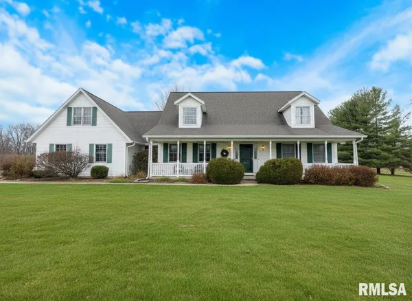 $499,900 | 1440 School Street, Washington, IL 61571