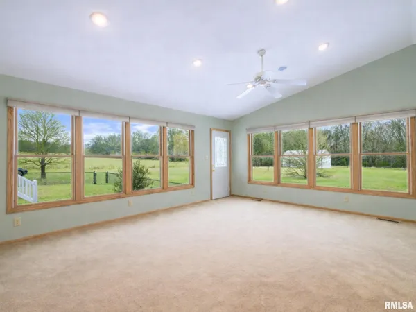 $499,900 | 1440 School Street, Washington, IL 61571