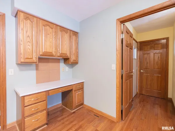 $499,900 | 1440 School Street, Washington, IL 61571