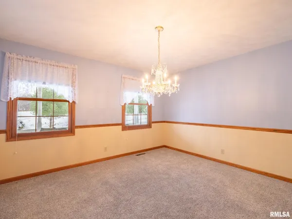 $499,900 | 1440 School Street, Washington, IL 61571