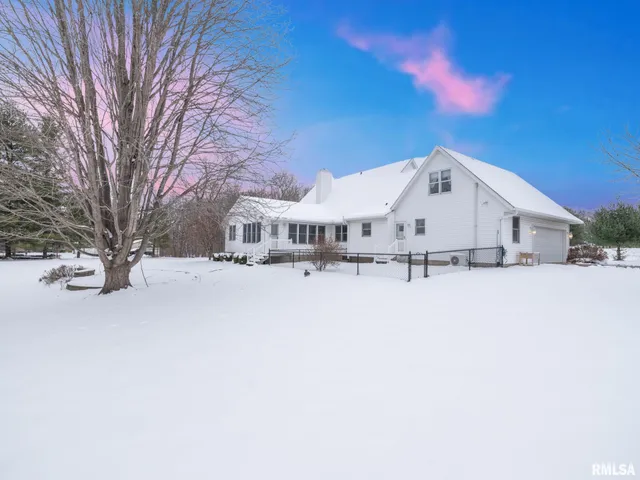 $525,000 | 1440 School Street, Washington, IL 61571