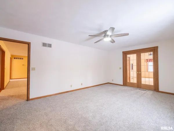 $499,900 | 1440 School Street, Washington, IL 61571