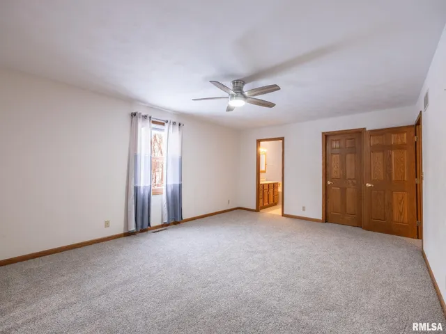 $525,000 | 1440 School Street, Washington, IL 61571