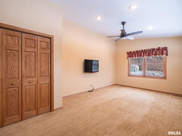 $525,000 | 1440 School Street, Washington, IL 61571