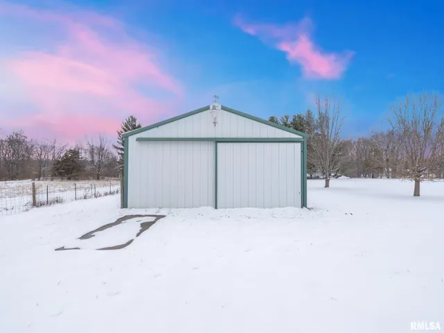 $525,000 | 1440 School Street, Washington, IL 61571