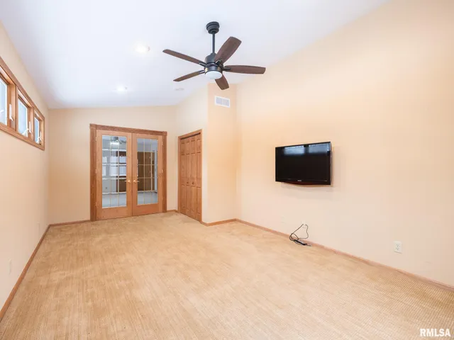 $525,000 | 1440 School Street, Washington, IL 61571