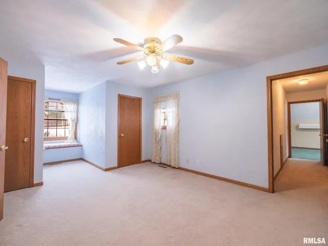 $525,000 | 1440 School Street, Washington, IL 61571