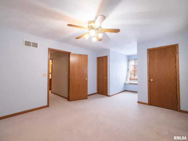 $499,900 | 1440 School Street, Washington, IL 61571