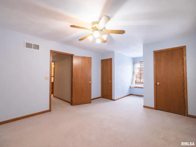 $525,000 | 1440 School Street, Washington, IL 61571