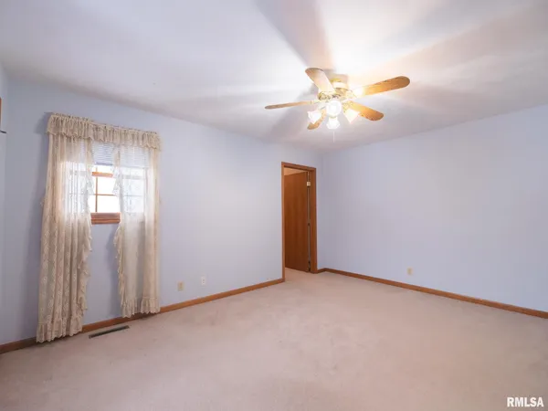 $499,900 | 1440 School Street, Washington, IL 61571