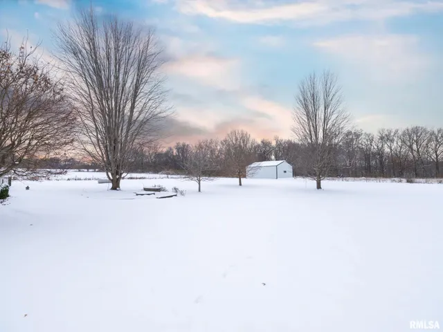 $525,000 | 1440 School Street, Washington, IL 61571