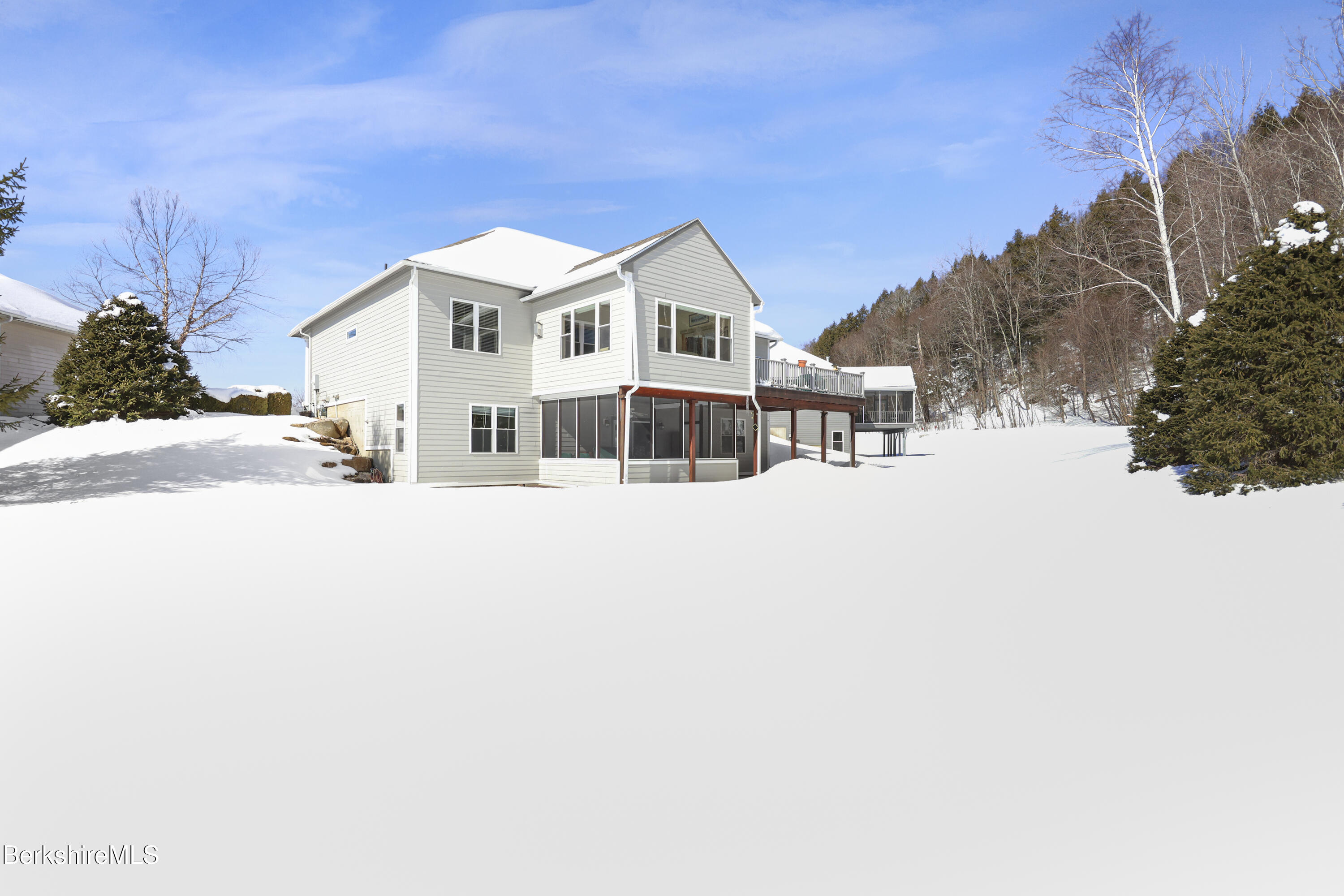 310 Back Yard