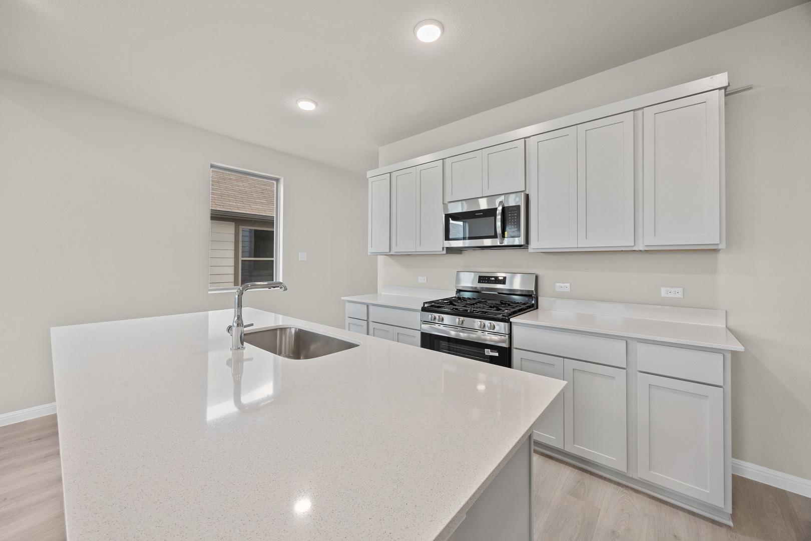 206 Hornet Street Elgin, TX 78621 - Photo 11 of 39