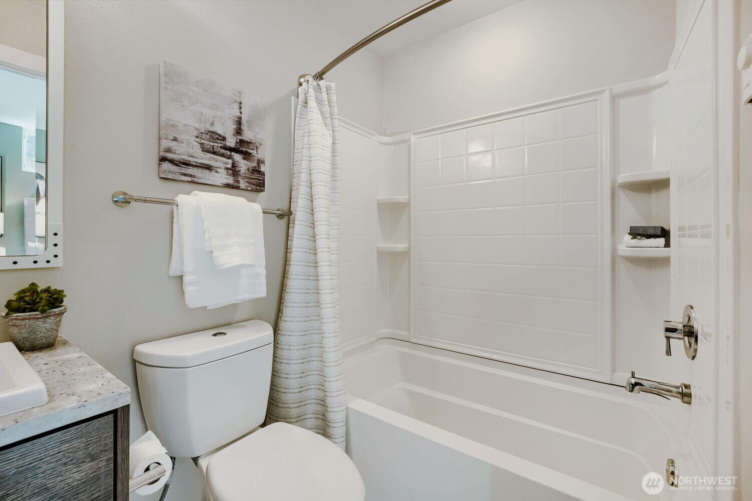 6533 34th Avenue Southwest, Unit B Seattle, WA 98126 - Photo 26 of 34