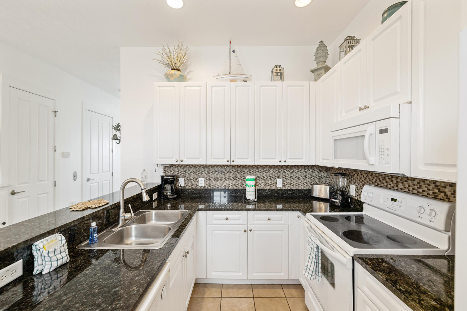 22436 Front Beach Road Panama City Beach, FL 32413 - Photo 12 of 69 22436 Front Beach Rd