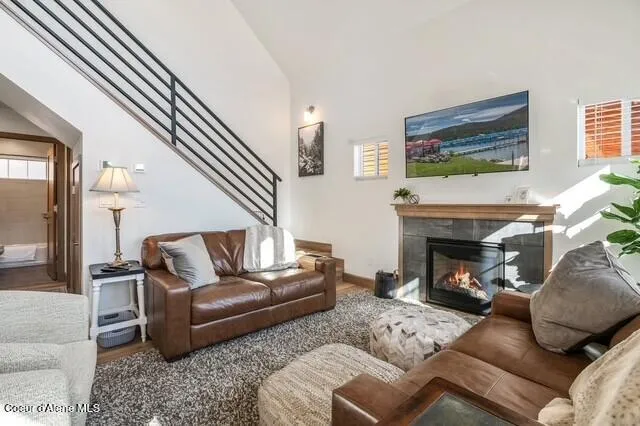 $710,000 | 34 Hitchcock Drive, Dover, ID 83825