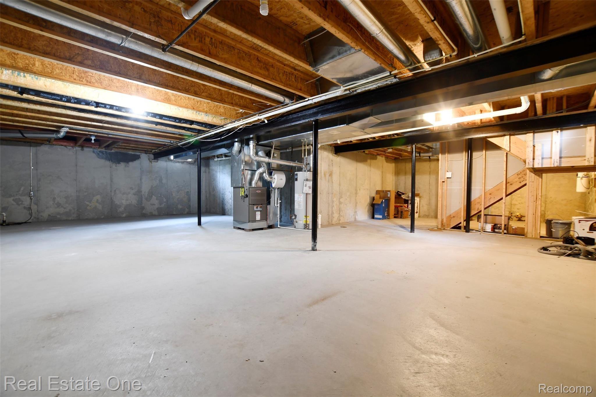 3202 Everett Drive Rochester, MI 48307 - Photo 28 of 28 Basement2.jpg