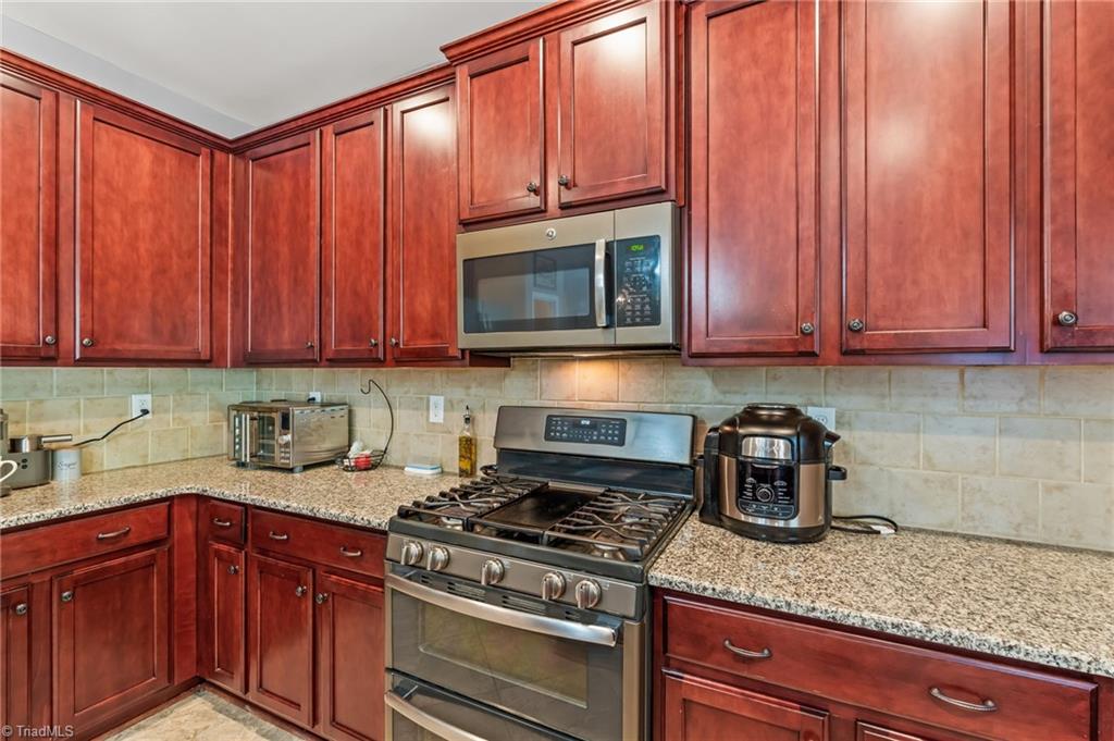 3953 Stafford Run Court High Point, NC 27265 - Photo 15 of 50