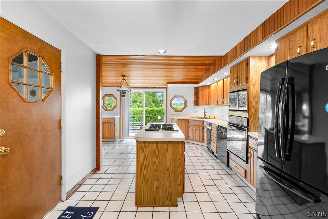 5589 Trenton Road Deerfield, NY 13502 - Photo 16 of 40