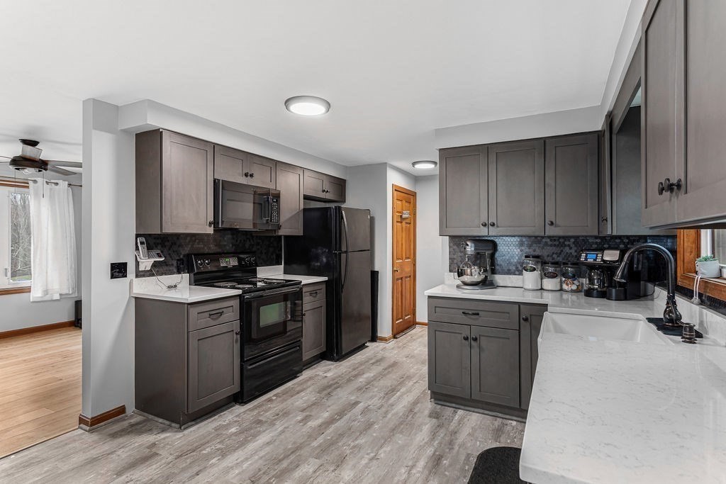 44 Cedar Road, Unit 1 Shrewsbury, MA 01545 - Photo 3 of 14 Gallery Image 3