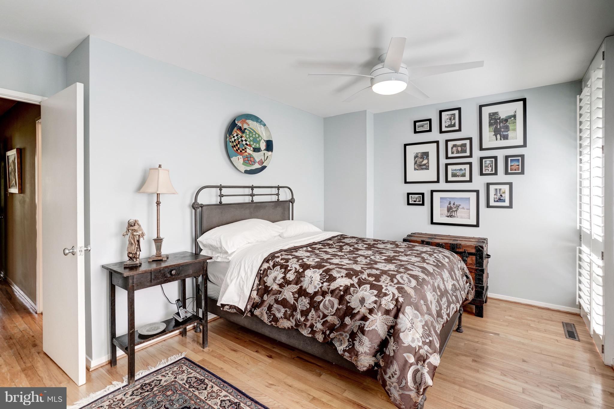 11569 Maple Ridge Road Reston, VA 20190 - Photo 22 of 30 Bedroom