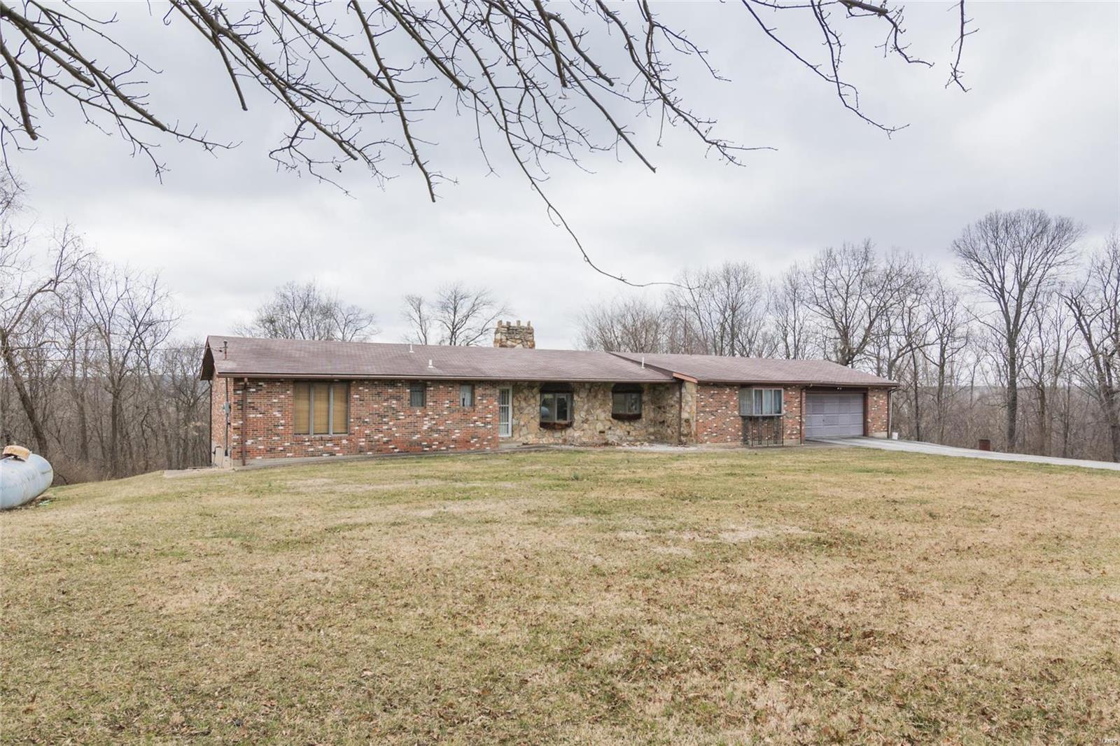 4109 Airport Road Godfrey, IL 62035 - Photo 6 of 11