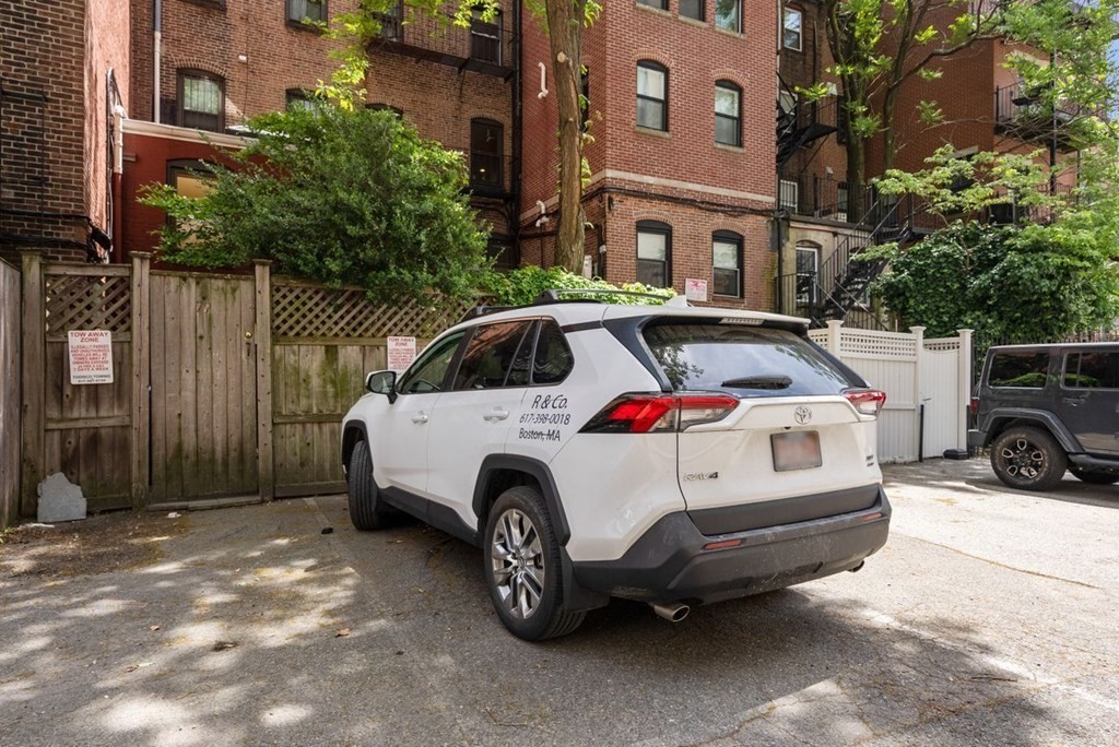 79 St Botolph Street, Unit 1 Boston, MA 02116 - Photo 26 of 28