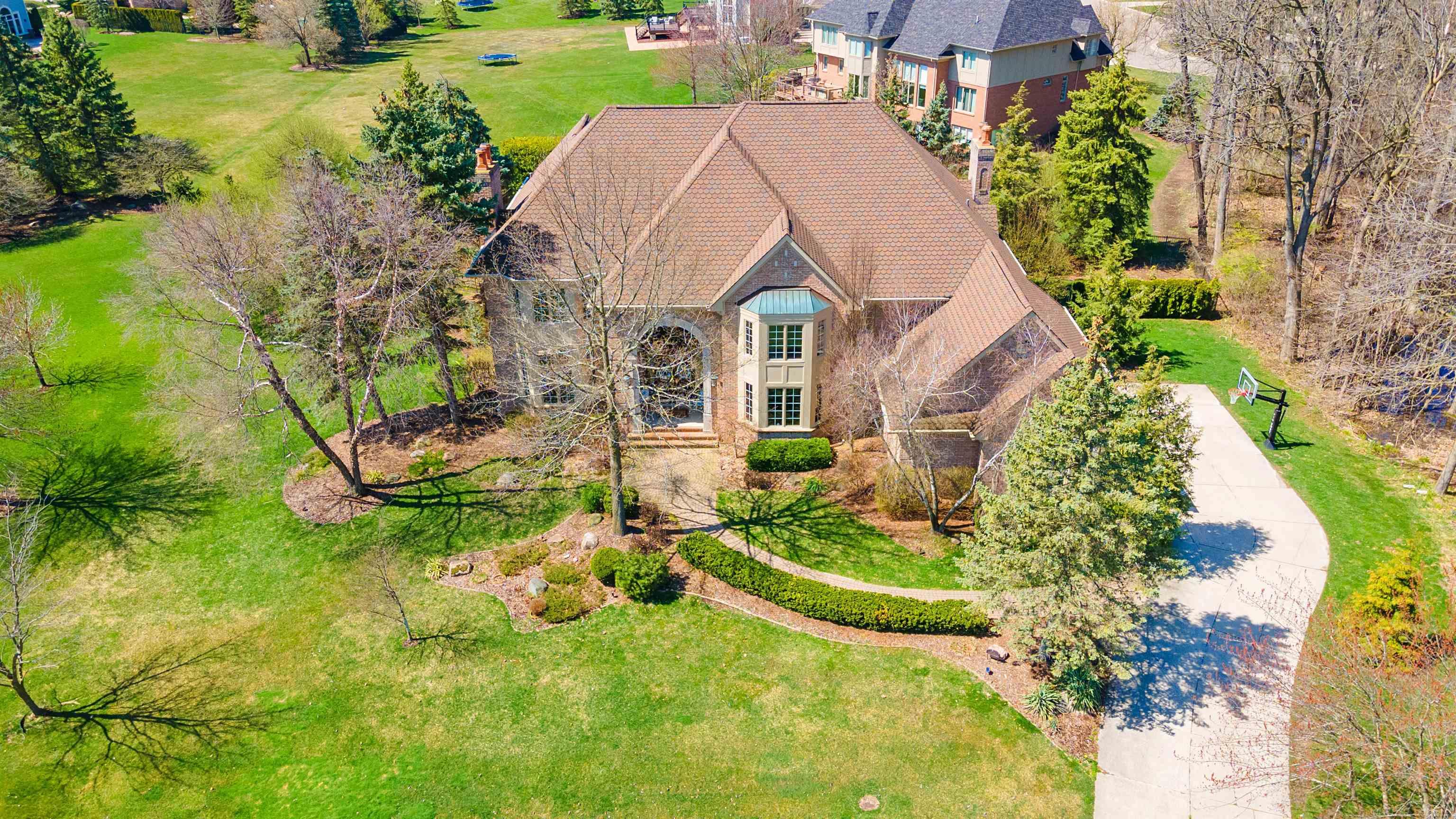 5714 Carrollton Court Rochester, MI 48306 - Photo 75 of 83 50138827-2dc2432a-23b5-4dd7-984c-43d9a37f92b3.JPG