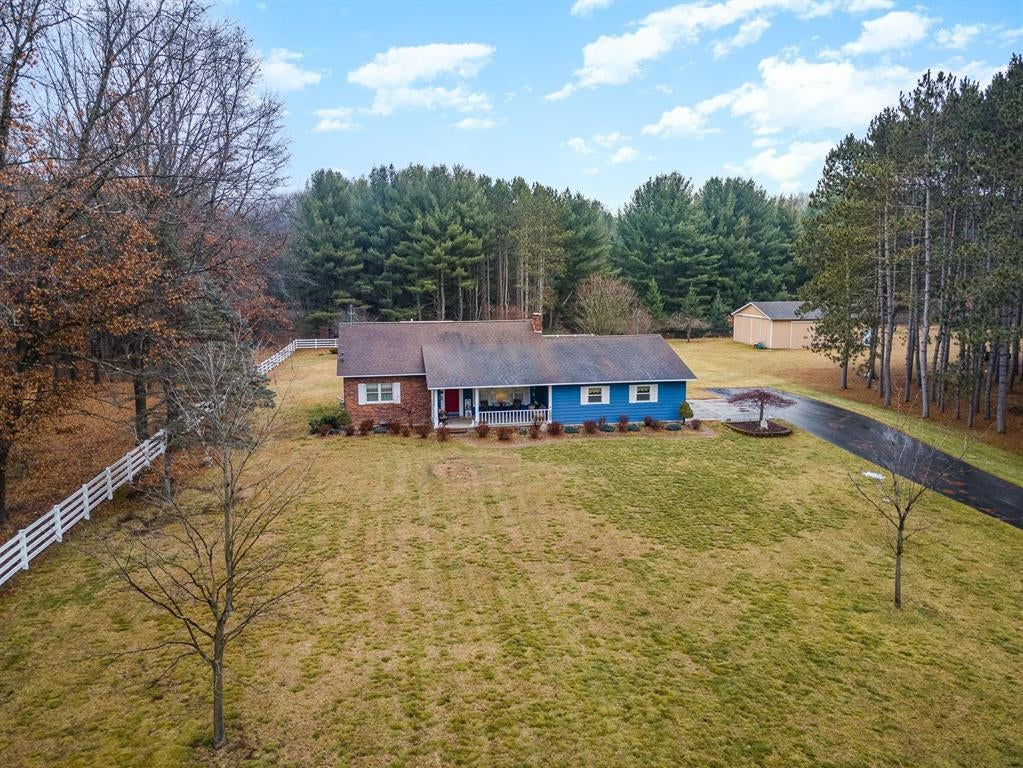 1560 Opland Road Gladwin, MI 48624 - Photo 5 of 31 Gallery Image 5