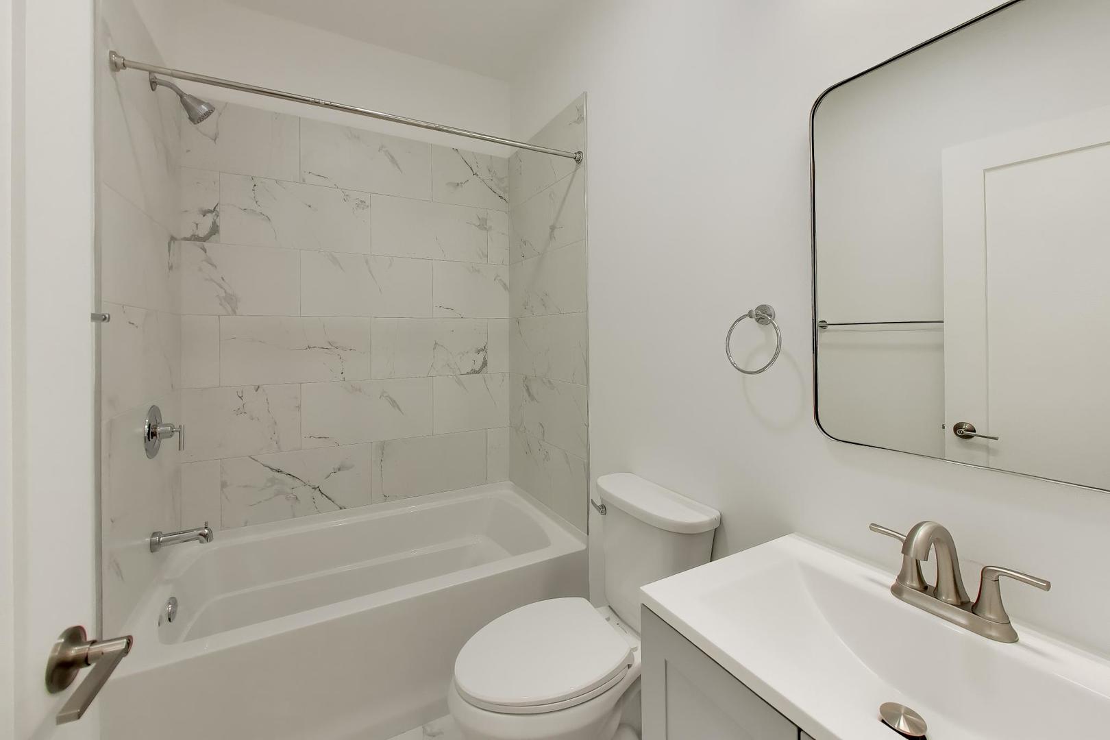 3950 South Indiana Avenue, Unit 1R Chicago, IL 60653 - Photo 13 of 27