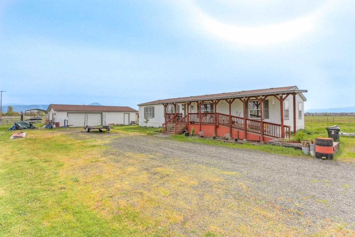 856 East Dutton Road Eagle Point, OR 97524 - Photo 12 of 27 Additional Photo