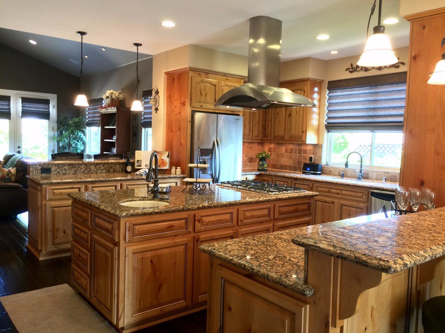 5692 Mesa Road Gilroy, CA 95020 - Photo 9 of 39 Gallery Image 9