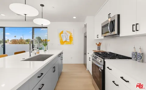 $899,000 | 4136 Normal Avenue, Los Angeles, CA 90029