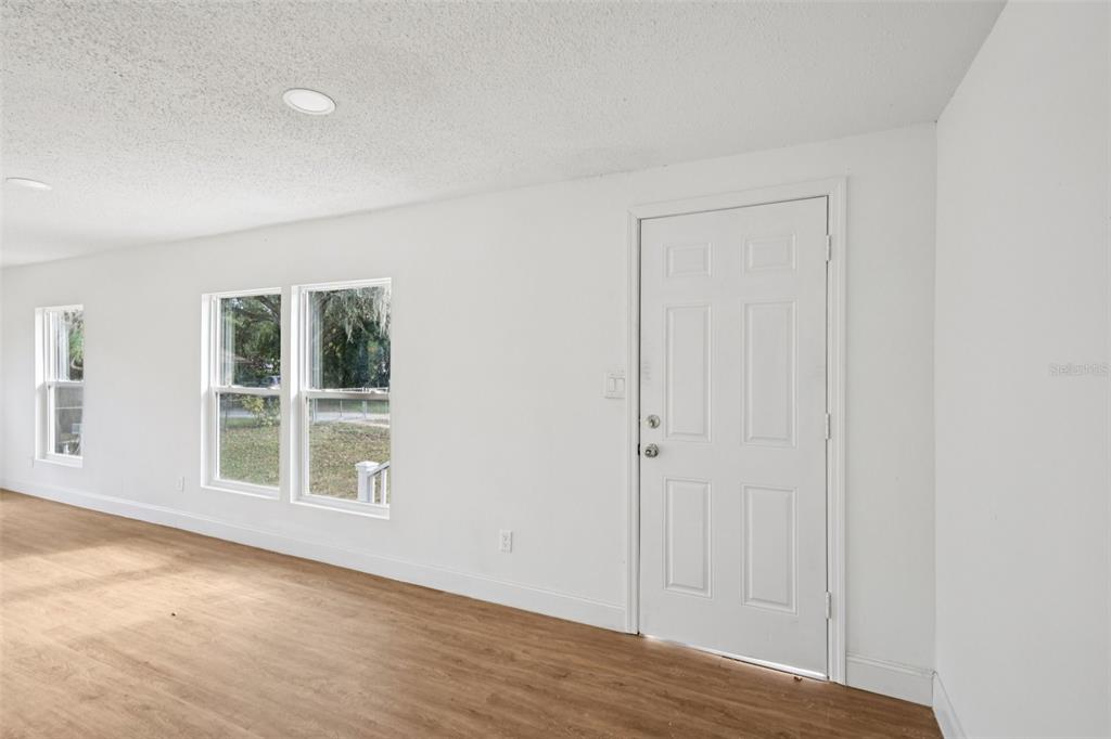 1427 Combee Lane Lakeland, FL 33801 - Photo 6 of 33