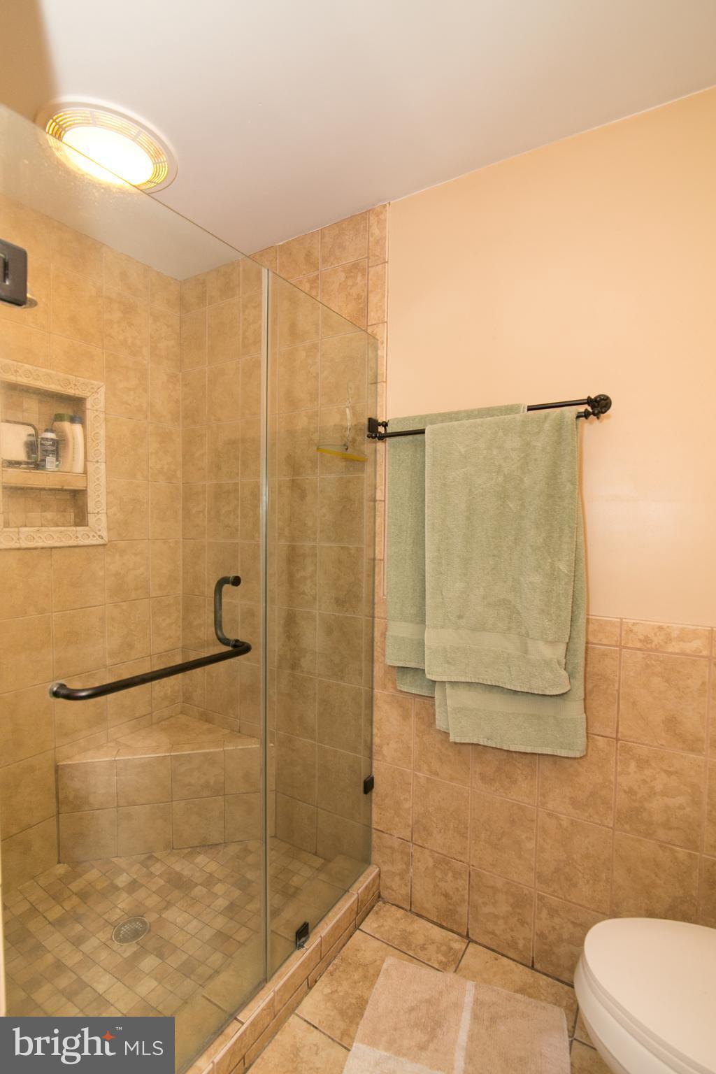 1311 Columbia Road Woodbridge, VA 22191 - Photo 11 of 30 Bath (Master)