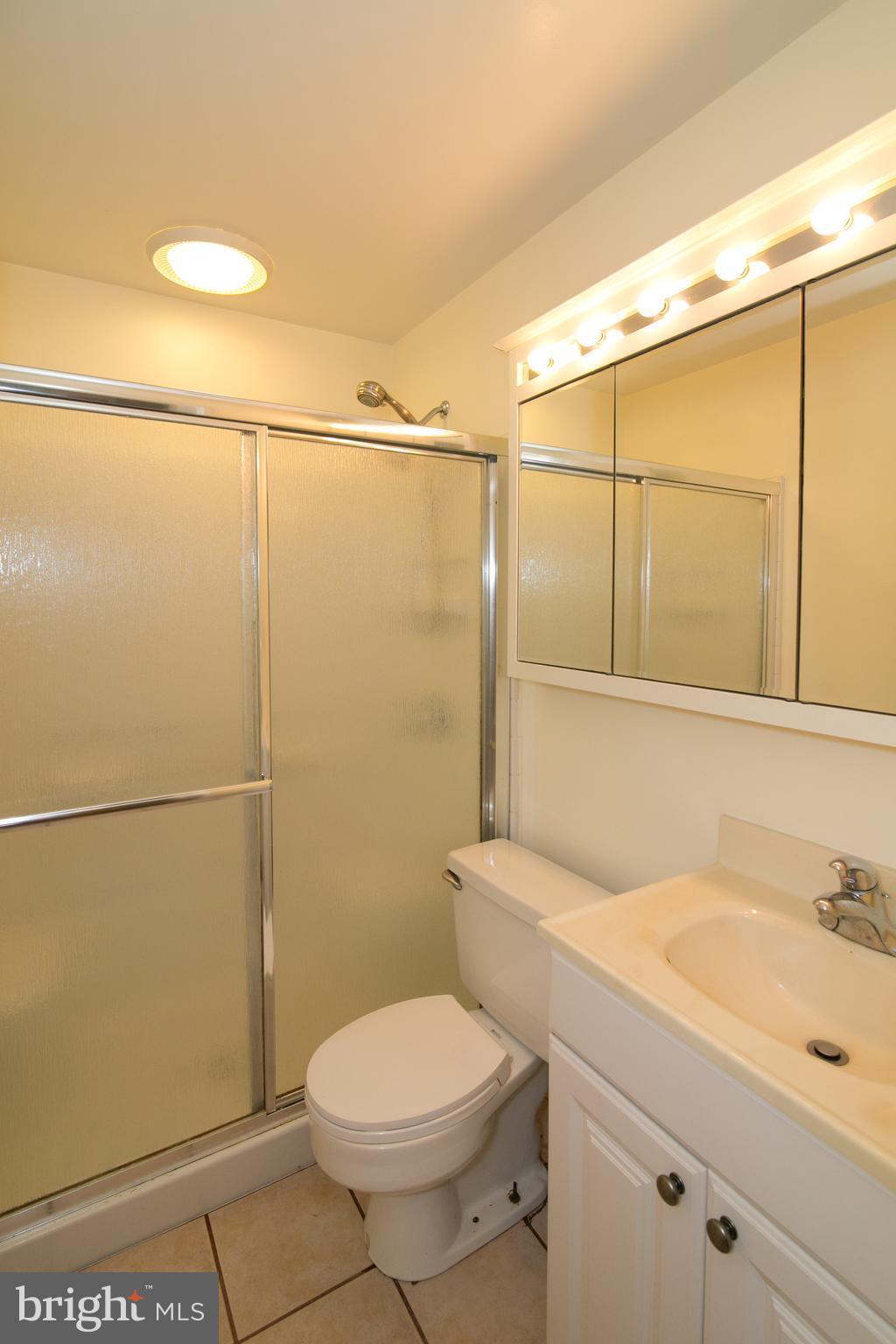 1311 Columbia Road Woodbridge, VA 22191 - Photo 14 of 30 Bath Full