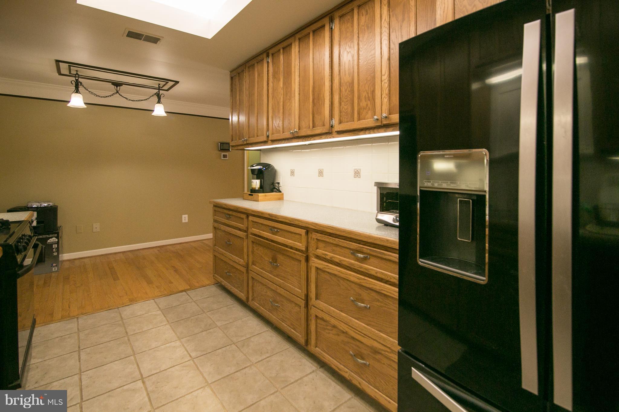 1311 Columbia Road Woodbridge, VA 22191 - Photo 17 of 30 Kitchen