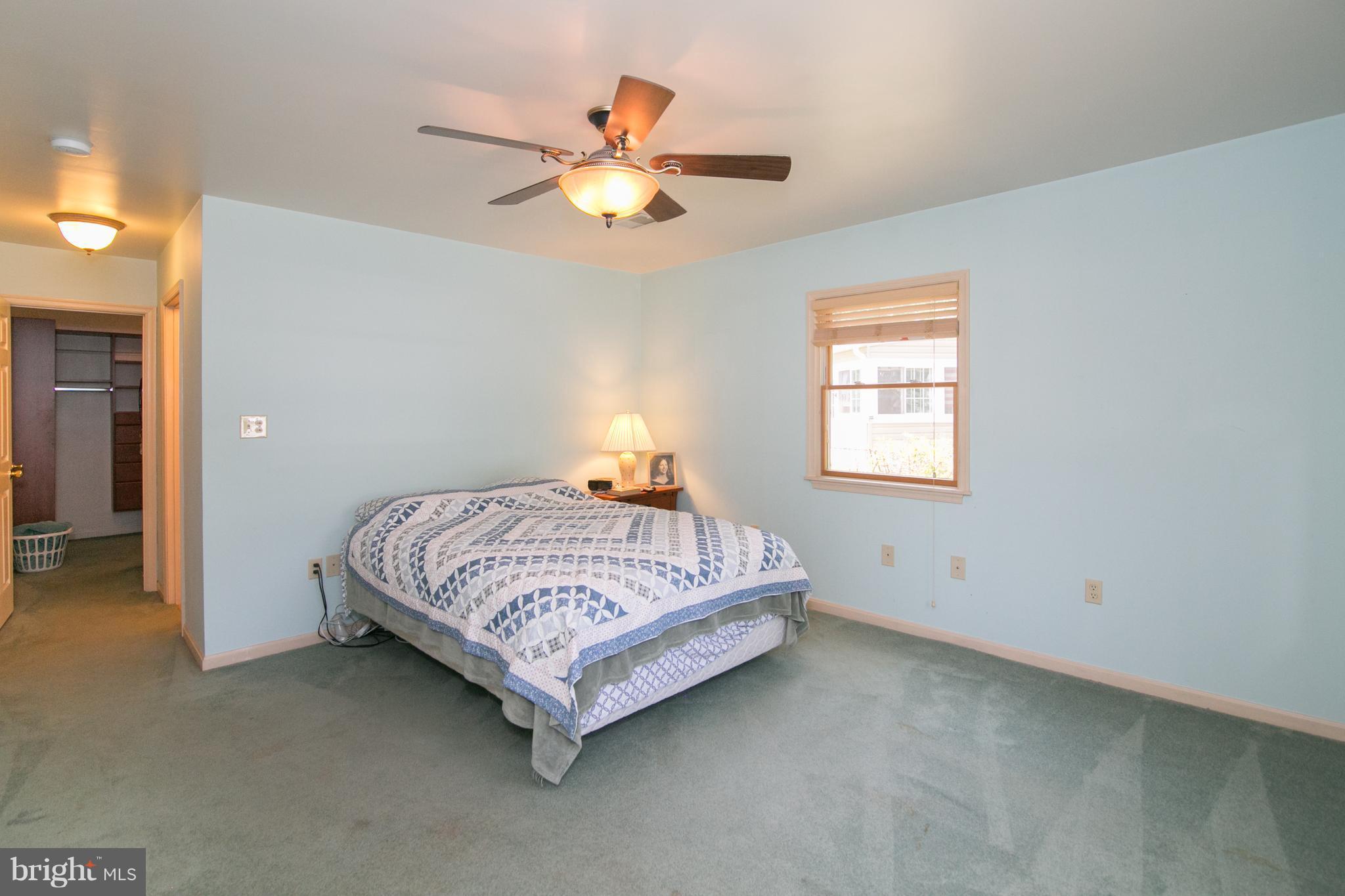 Bedroom (Master)