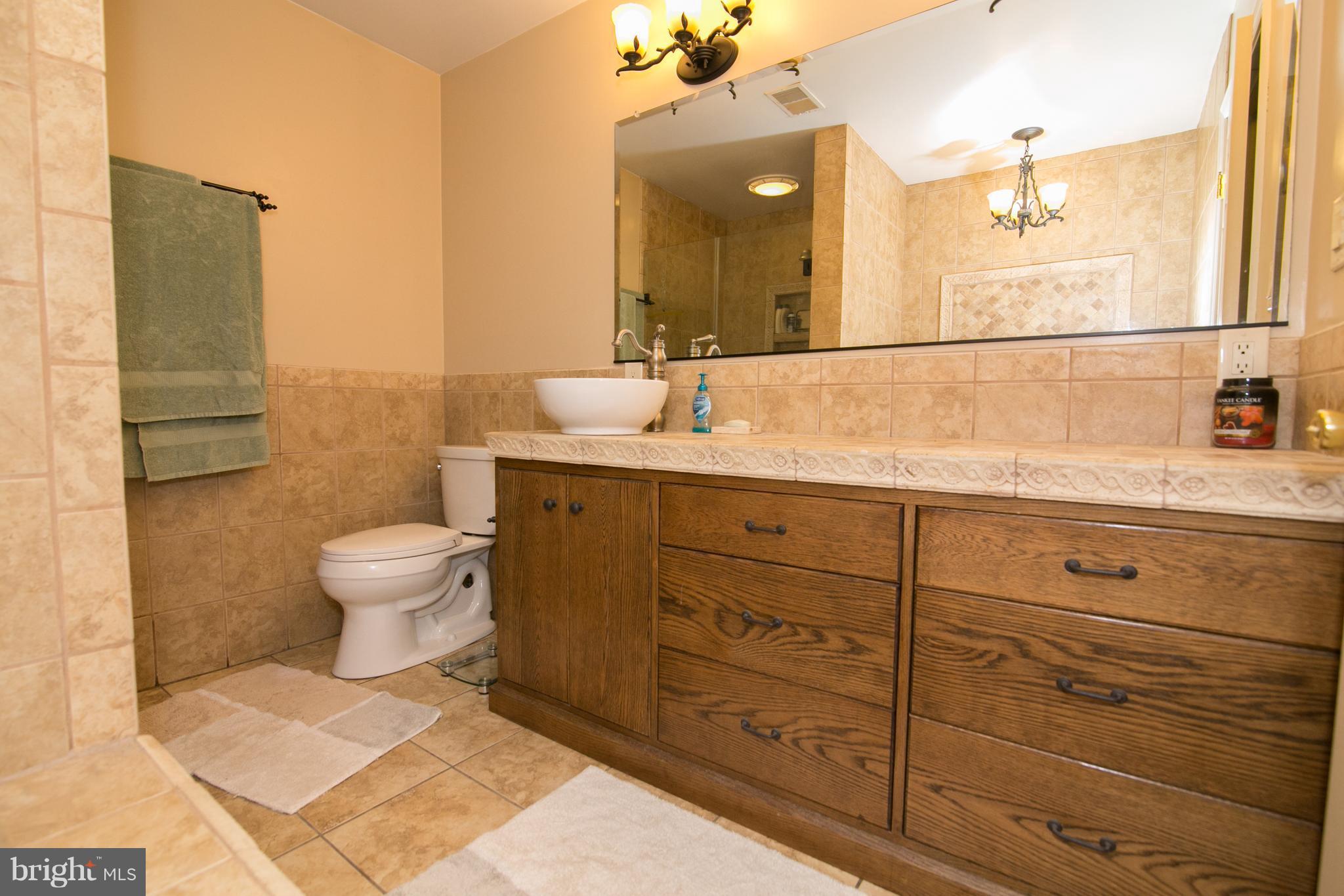 1311 Columbia Road Woodbridge, VA 22191 - Photo 9 of 30 Bath (Master)