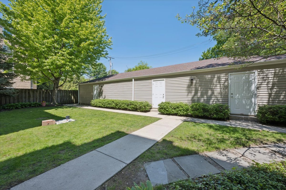 819 Foster Street, Unit 1S Evanston, IL 60201 - Photo 15 of 15