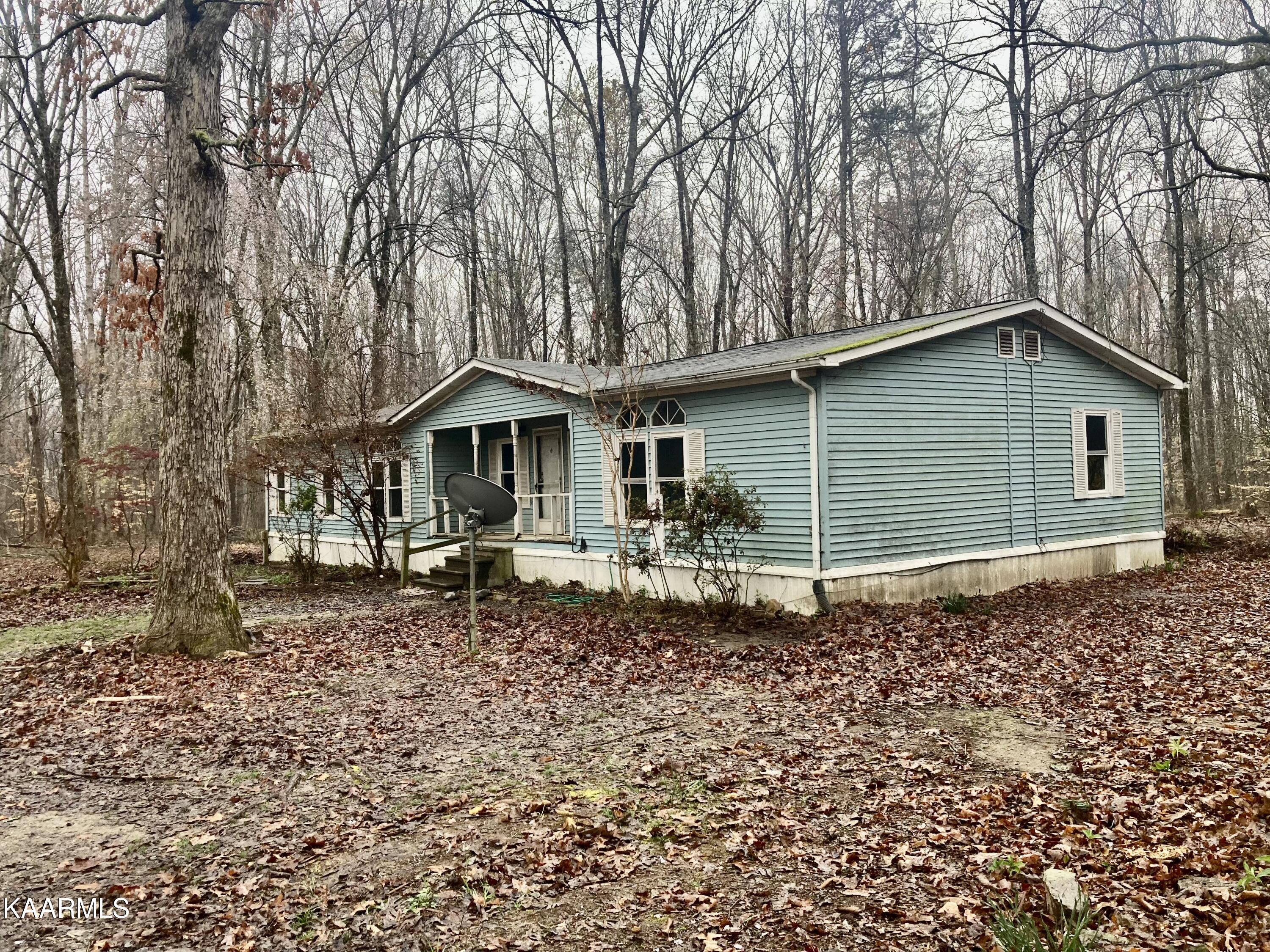 115 Howard Road Decatur, TN 37322 - Photo 2 of 11 1-2