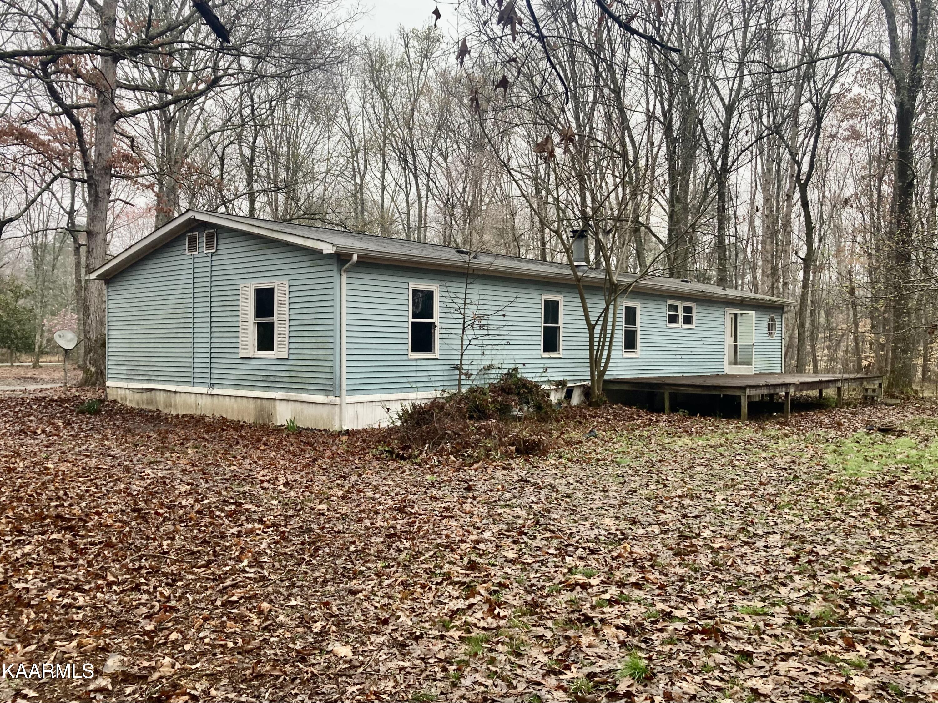 115 Howard Road Decatur, TN 37322 - Photo 3 of 11 1-3