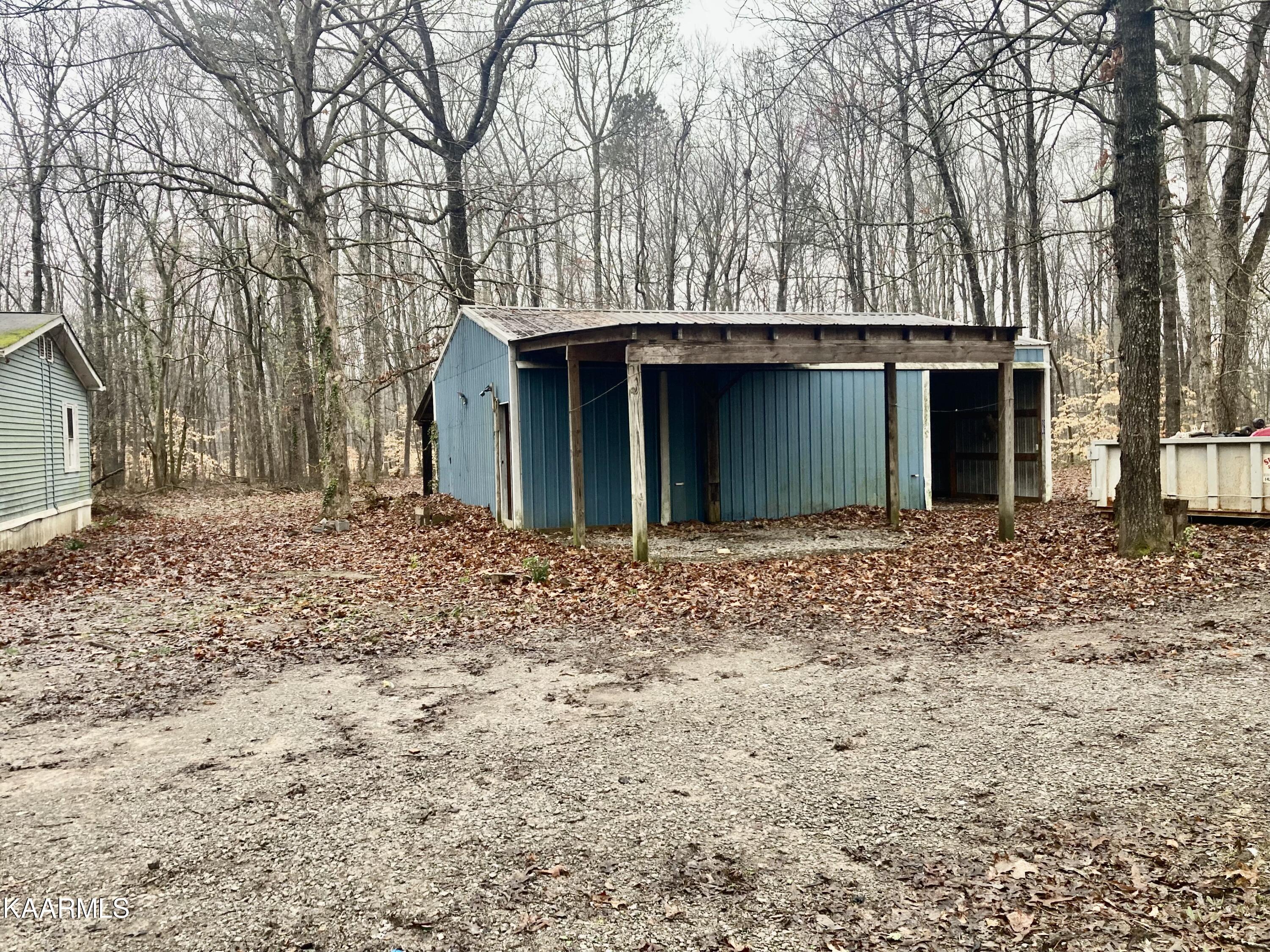 115 Howard Road Decatur, TN 37322 - Photo 4 of 11 1-4