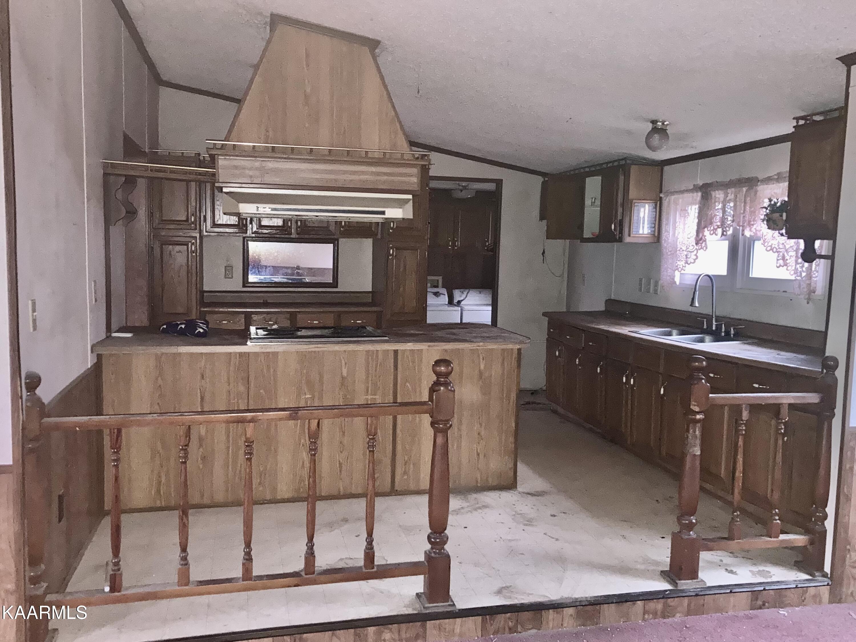 115 Howard Road Decatur, TN 37322 - Photo 9 of 11 1-9