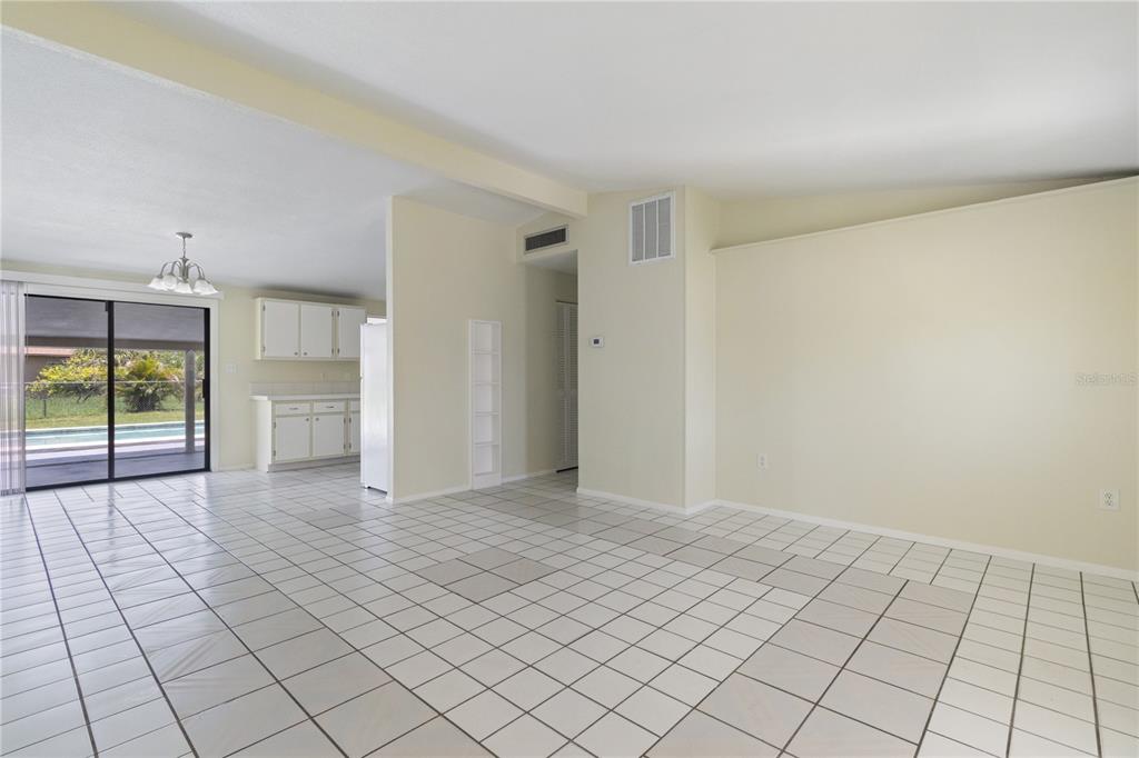 22312 Lasalle Road Port Charlotte, FL 33952 - Photo 7 of 39